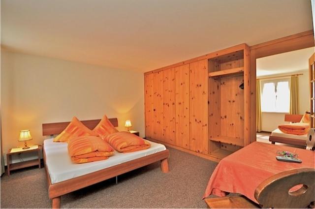 Fünfbettzimmer (5 Erwachsene)